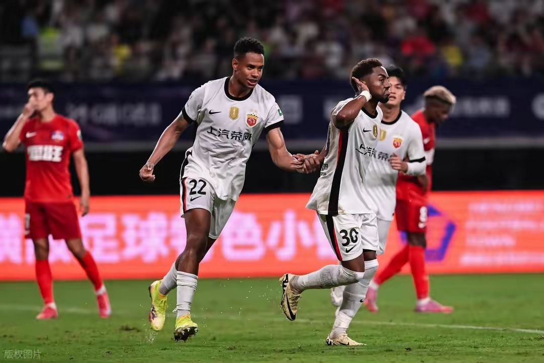 关于集结日上海海港调整名单以备NBA季后赛,门线救险环节打磨,气氛紧张,球探报告显示潜力的信息 关于集结日上海海港调整名单以备NBA季后赛,门线救险环节打磨,气氛紧张,球探报告显示潜力的信息